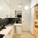 Goldart Design In The Heart Of *