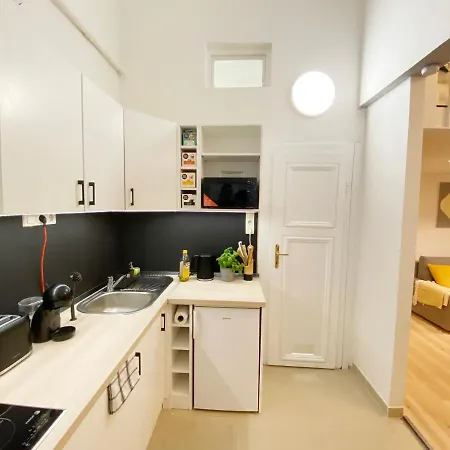 Goldart Design In The Heart Of *