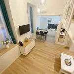 Goldart Design In The Heart Of *
